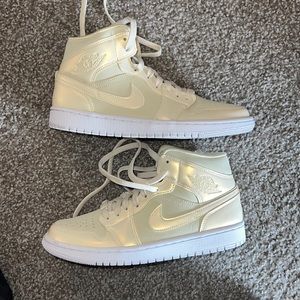 Air Jordan Hi Tops. Worn once. No box.